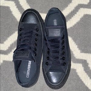 black converse